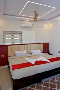 Swami Prasad Paradise hotel