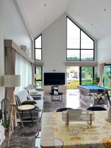 Sixty-one Pool Villa Khaoyai