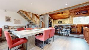 Snowcreek II #220 condo