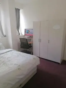 Lodgers & Suites - Woolwich