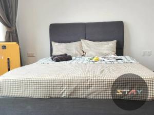 Almas Suites Couple Escape Netflix 100mbps BySTAY