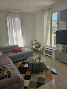 Maison entière avec terrasse - Шампіньї-сюр-Марн