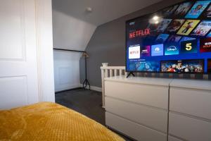 3 bed House - Nr Observatory - 2 Parking Spaces and Wifi