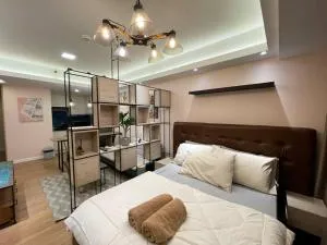 Contemporary Studio Unit at Abreeza - Santa Ana