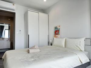 monthly and Annual condo