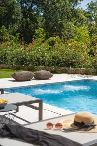 Moderne Luxusvilla Mali Dvor mit Pool 500m am Meer in Porec