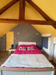 Jolie maison de campagne à la ville chez TINAT