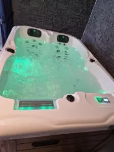 Gîte avec jacuzzi privatif - 埃普索瓦日