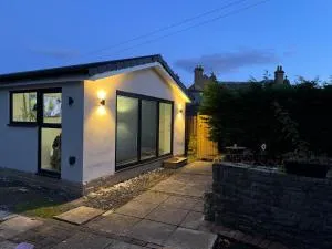 Private and Peaceful Space With Free Parking - 伊登