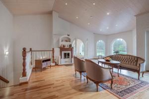 Arctic Countryside House