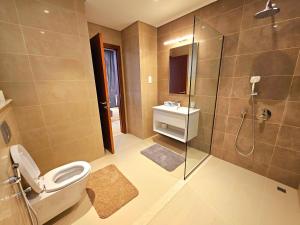Luxury Villa with Private Pool and Lagoon view
