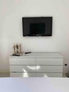 Entire house - Cute and Modern Flat, Very Well Connected to the City Center