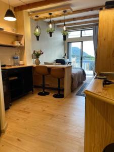 cosy little sea view flat