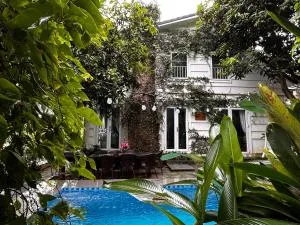 Villa La Senlis, biệt thự kiểu Pháp - 和平