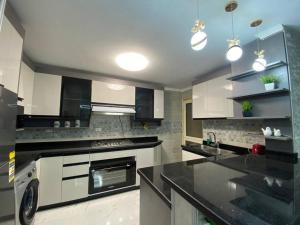 Luxury 3 bedrooms 2 bathrooms