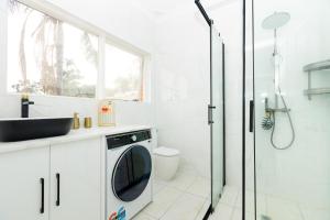 Adelaide Escape and Business-3Bath Full Kitchen Fast Wifi 3TV-for large families and group
