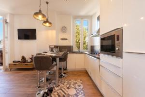 Downtown Cannes walk to Beaches and Croisette