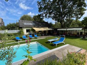 Pino24 Ferienwohnungen mit Pool und Sauna