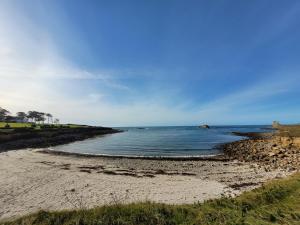 Villas Jolie Maison avec piscine interieure a 5 minutes des plages : photos des chambres