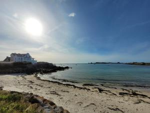 Villas Jolie Maison avec piscine interieure a 5 minutes des plages : photos des chambres