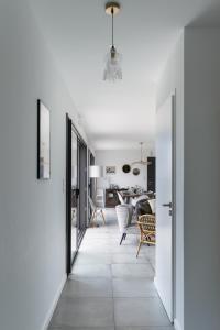 Villas Jolie Maison avec piscine interieure a 5 minutes des plages : photos des chambres