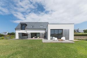 Villas Jolie Maison avec piscine interieure a 5 minutes des plages : photos des chambres