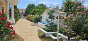 Paradise-Garden-Zamardi