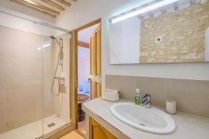 Villas 4 stars farmhouse, heated pool, view, 15 people : photos des chambres