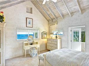 Ocean Mist Villa 4Bd by ZenBreak