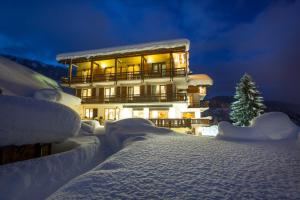 Hotels Chalet Les Rhodos : photos des chambres