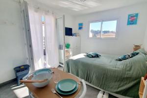 Studio avec jardin et parking proche plages et Sainte-Musse