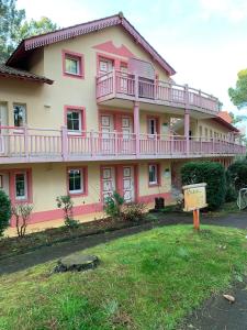 Appartement Spacieux rénové et piscine chauffée 1Chambre 4 personnes - Lacanau - piscine - Vue sur le golf