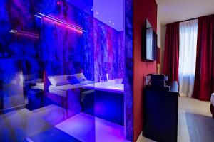 King Room with Spa Bath