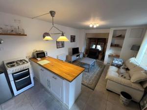 Maisons de vacances Courtyard cosy cottage : photos des chambres