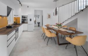 3 Bedroom Gorgeous Home In Jural