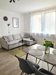 Modernes zentrales Apartment - Kraichtal