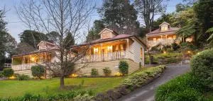 Charnwood Cottages in Warburton - Noojee