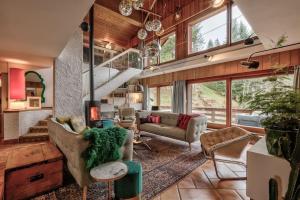 Large peaceful chalet for mountain adventures! Perfect for Flégère and Grand Montet skiing