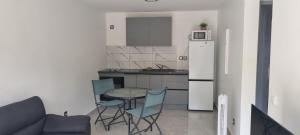 F2 Meublé - GOSIER - possibilité location véhicule