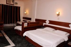 Divine AC studio in Ananda Krishna Van, 2 mins from ISKCON