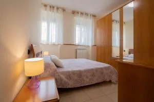 dalla Linda - a due passi da Fiera Rho e Clinica San Carlo - Bugnano