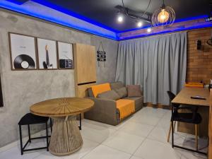 Vista para o Mar - 05 modelos de Apt - Quarto com Ar - Opção de Café da Manhã