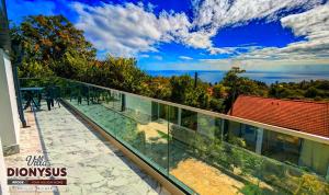 Arode Villa Dionysus
