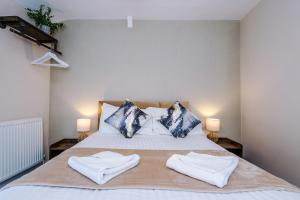 Oxford House by YourStays - Cosy Home in the Suburb of May Bank