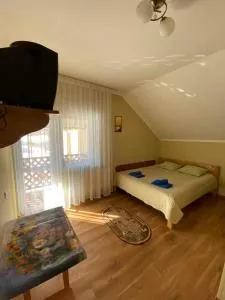 Вілла Корона - Lokets