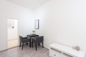 Timeless Charming Studio near Old Town