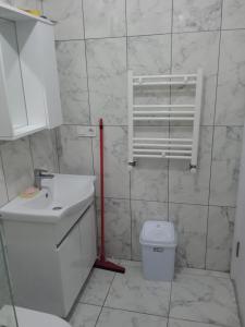 COZY , NEXT TO METRUBUS STN , EUROPEAN SIDE Istanbul