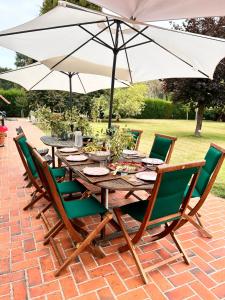 Maisons de vacances La Faisanderie a 5 min du Chateau de Chambord avec Grand Parc et Piscine : photos des chambres