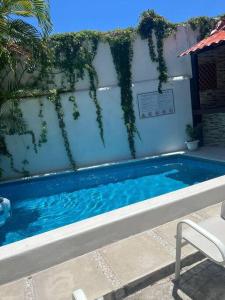 Casa para mas 20 personas con alberca en su interior