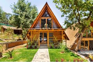 Cabaña moderna tipo alpina para pareja